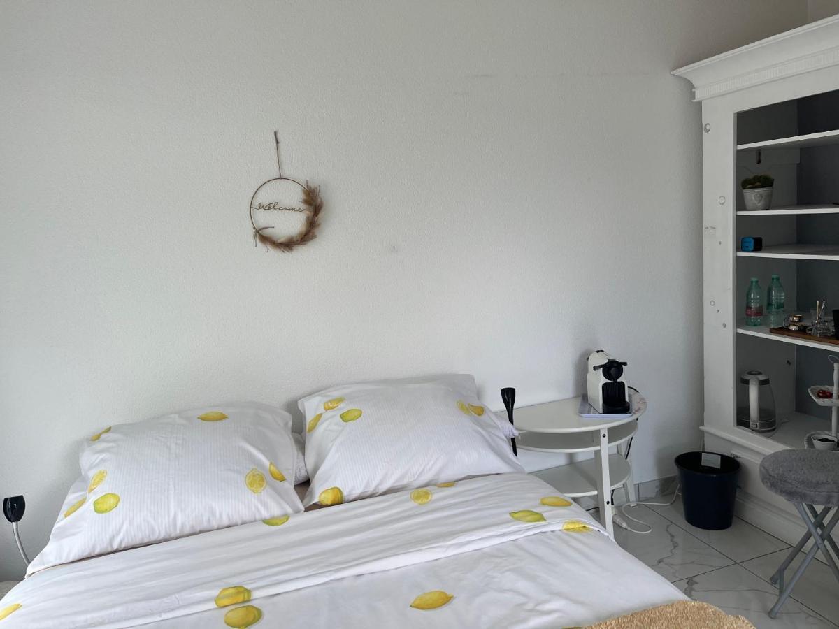Au Bord De L'Eau Apartment Orpund ภายนอก รูปภาพ