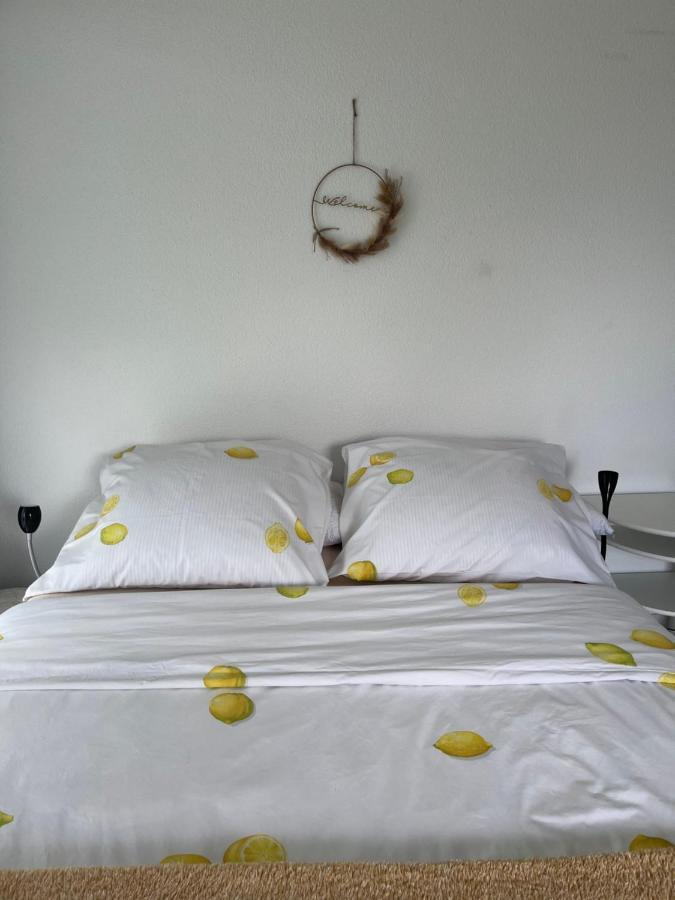Au Bord De L'Eau Apartment Orpund ภายนอก รูปภาพ